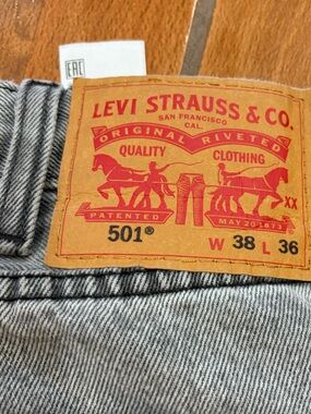 Levi's Men’s Light Gray Straight Jeans